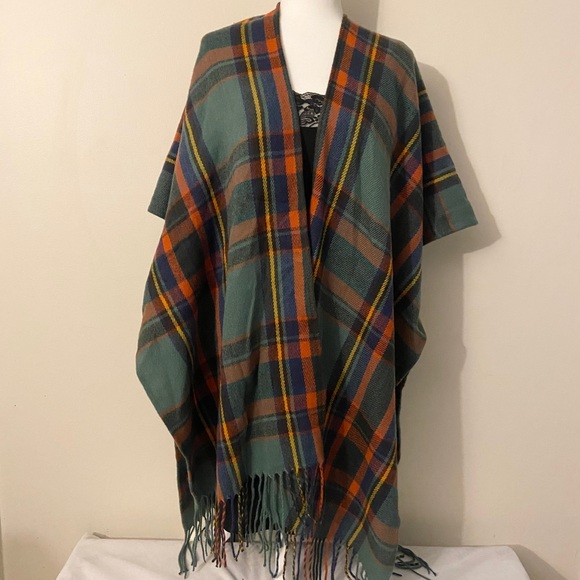 Ruana - Picture 3 of 8